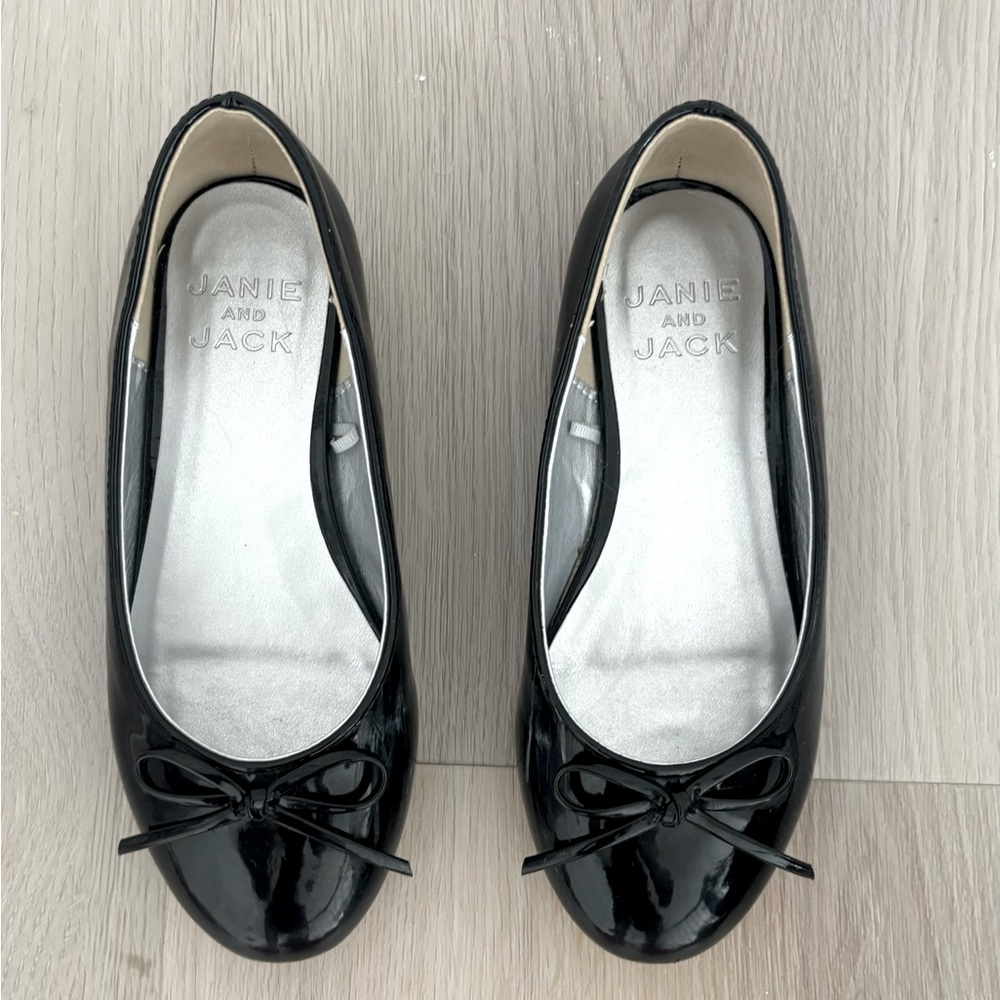 Janie and Jack. Girls Ballet Flat Size 1. Gently used. Great Condition